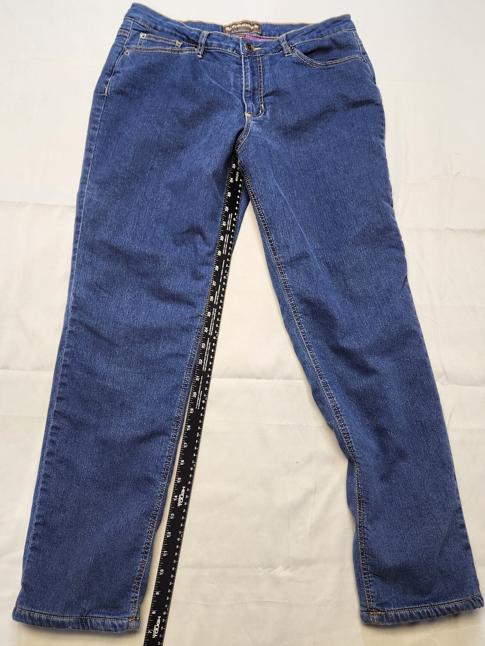 Bit & Bridle Womens 10 Fleece Lined Jeans Straight Leg Stretch Blue Warm - Picture 2 of 7